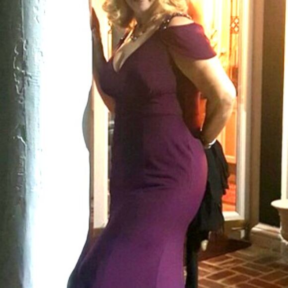 NWT! Betsy & Adam Jeweled Wine Color Size 4 Formal Gown Peek A Boo Sleeve - Picture 12 of 15